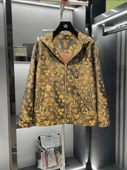 Men's Casual Hooded Streetwear Jacket with Bold Print